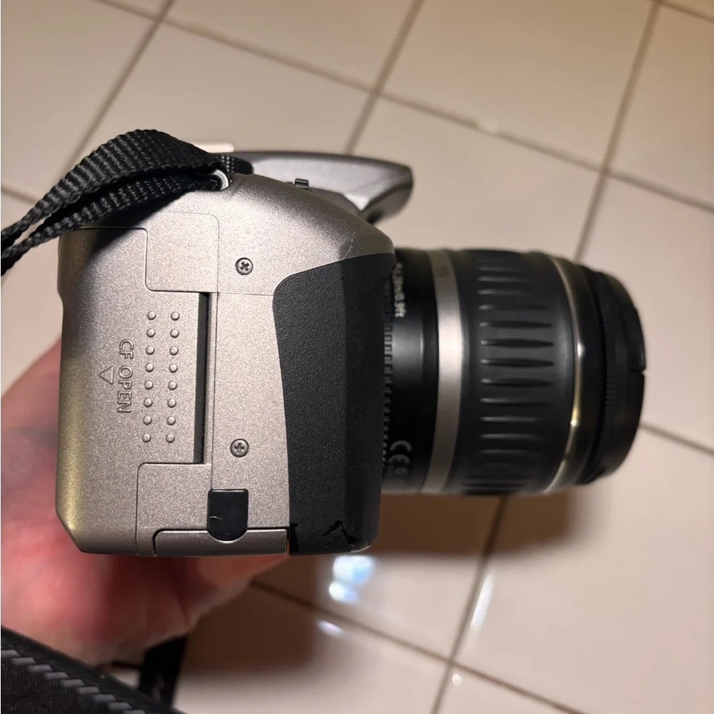 Canon DS 126071 Digital Rebel XT Camera 8 Megapixel 18-55 MM Lens Nice *Tested*